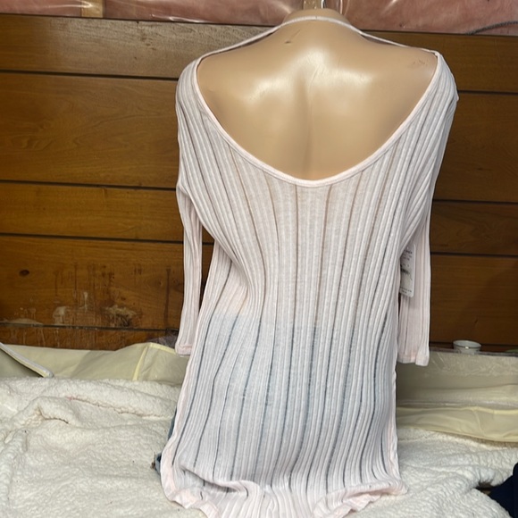 We The Free  Lt Pink  Astoria Hacci Top- Semi Sheer- Free People- NWT SZ XS - Picture 4 of 8